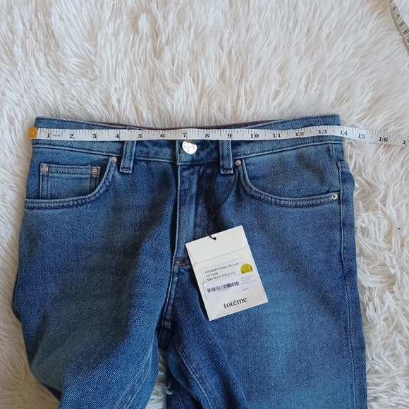 NWT Toteme Straight Leg Denim Mid Blue Wash Jeans 25/32. Inseam 26" - Picture 8 of 11